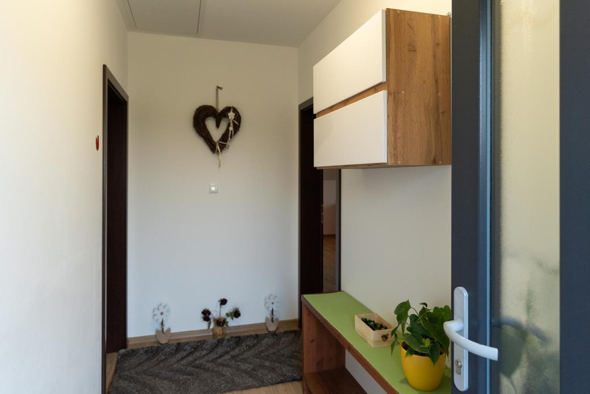 Apartmany Kohoutek A Slepicka V Novohradskych Horach Нове-Гради Екстер'єр фото