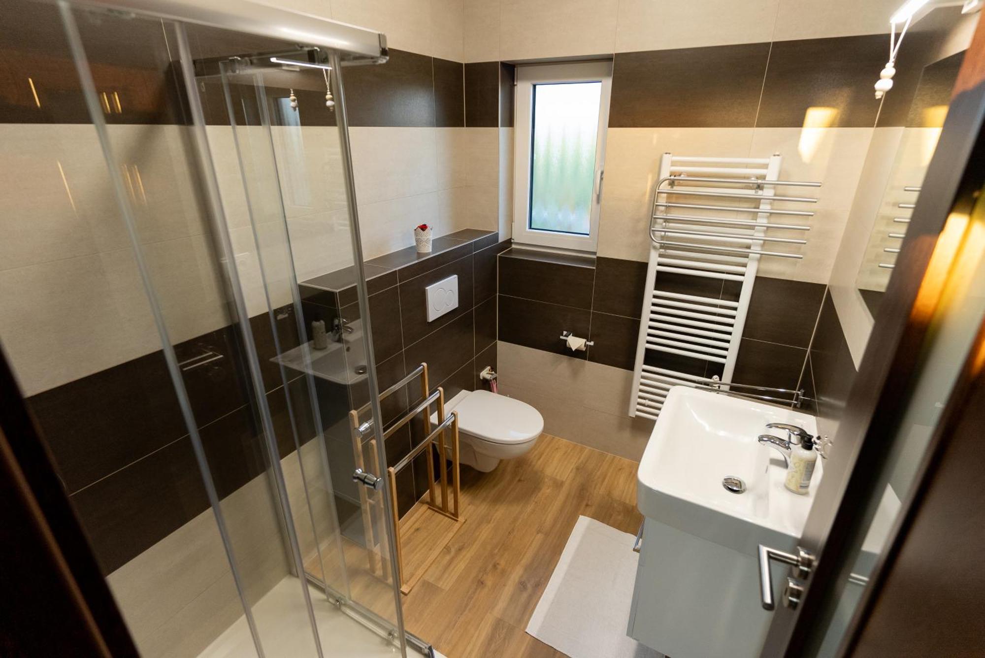 Apartmany Kohoutek A Slepicka V Novohradskych Horach Нове-Гради Екстер'єр фото