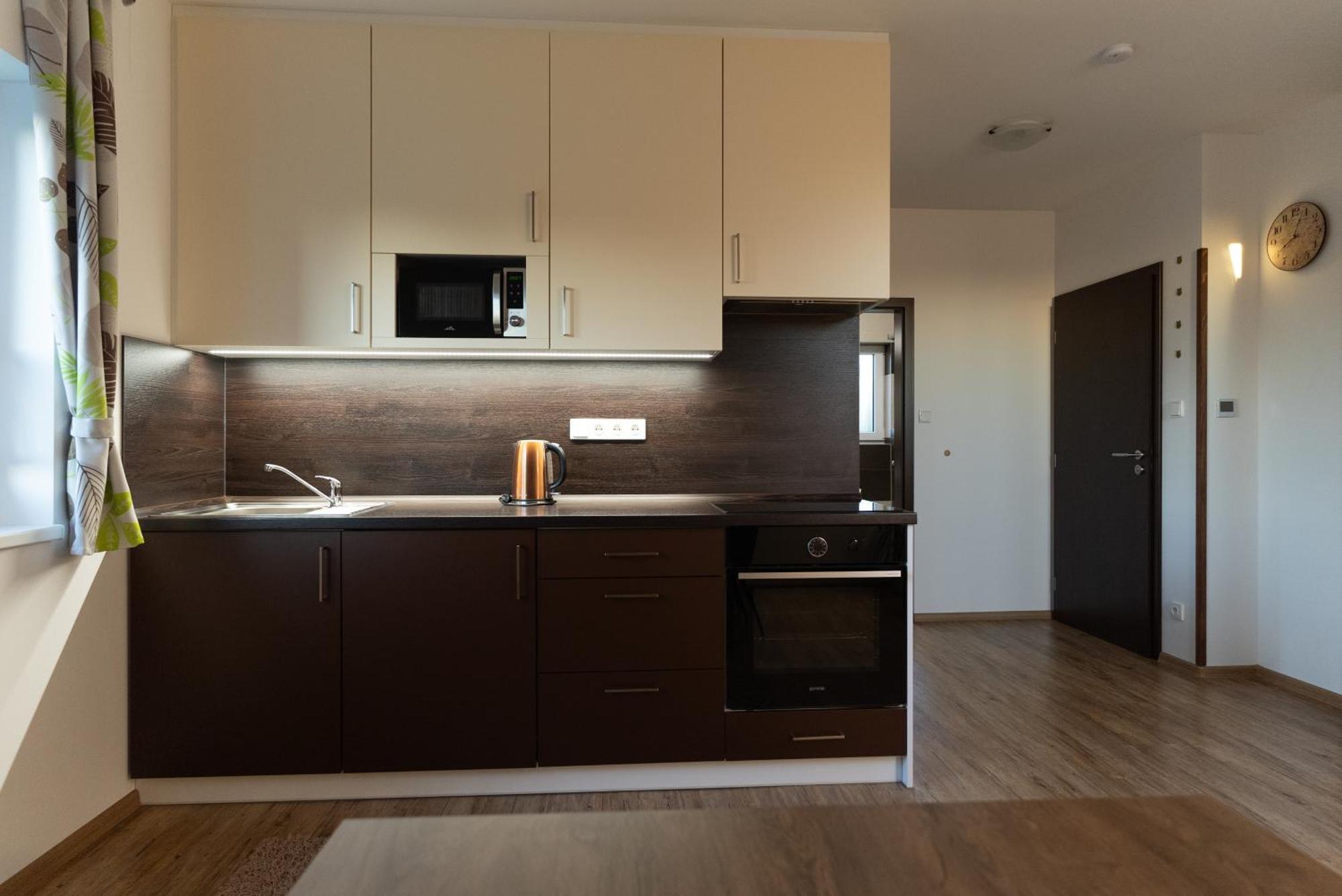 Apartmany Kohoutek A Slepicka V Novohradskych Horach Нове-Гради Екстер'єр фото